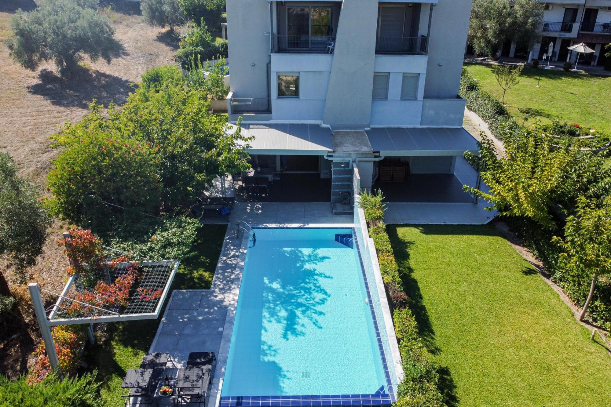 Deluxe Chrousso Pool Villa ปัลลูรี ภายนอก รูปภาพ