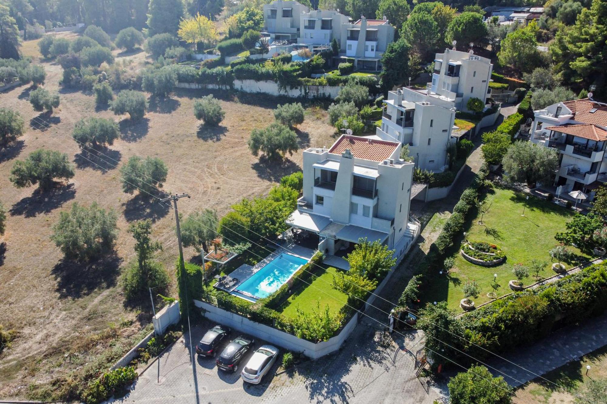 Deluxe Chrousso Pool Villa ปัลลูรี ภายนอก รูปภาพ